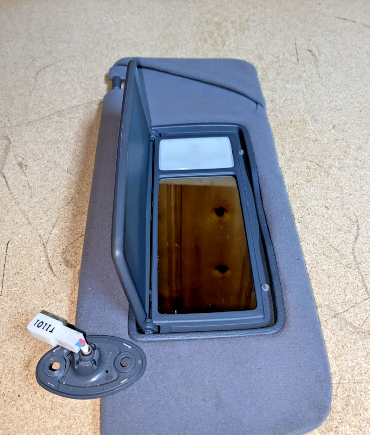 1998-2000 LEXUS LS400 Front Left Driver Side Sun Visor OEM 74320-50101