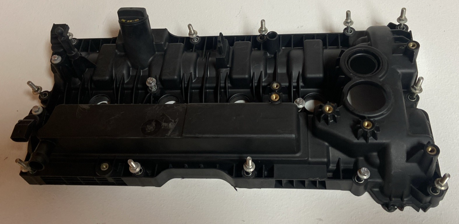 2016 Ford Fusion Engine Cylinder Head Valve Cover