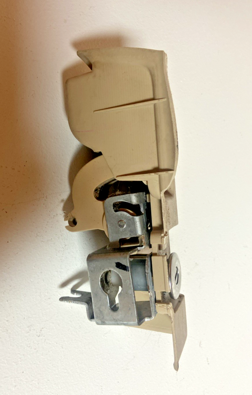 2004-2008 Acura TSX Trunk and Fuel Door Pull Release Handle