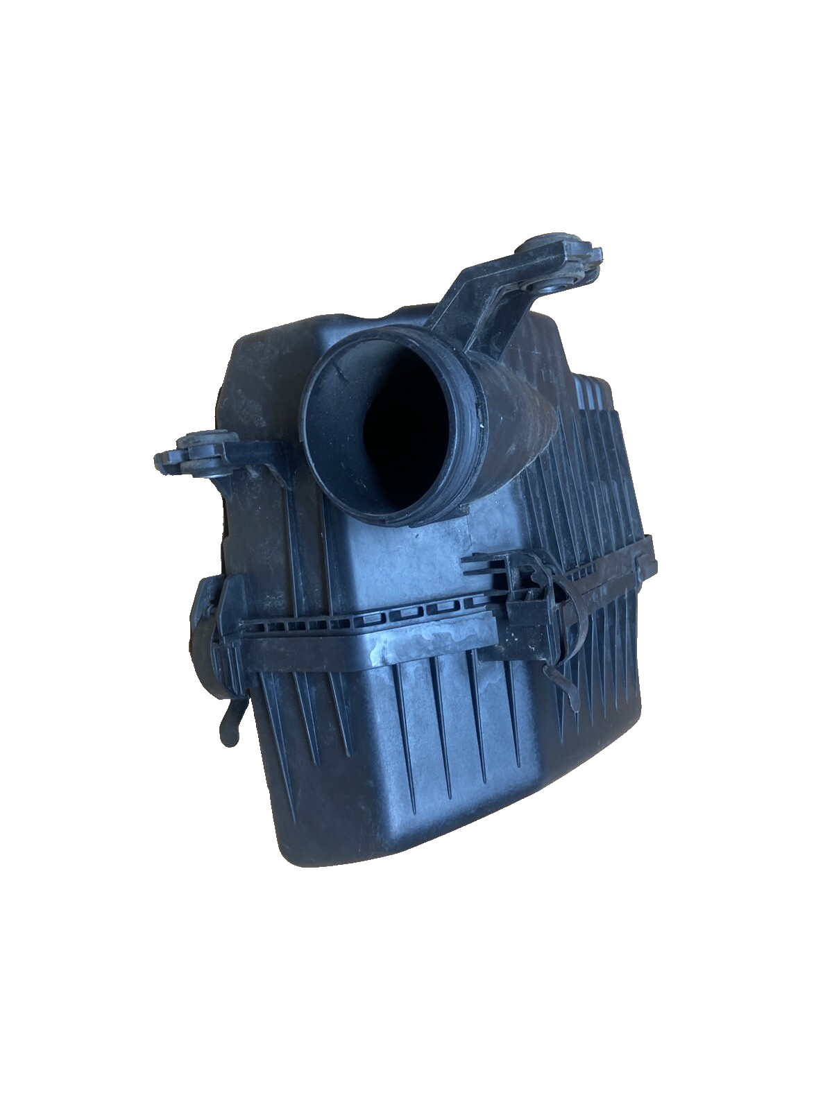 11 - 16 HYUNDAI Veloster Air Cleaner 1.6L engine