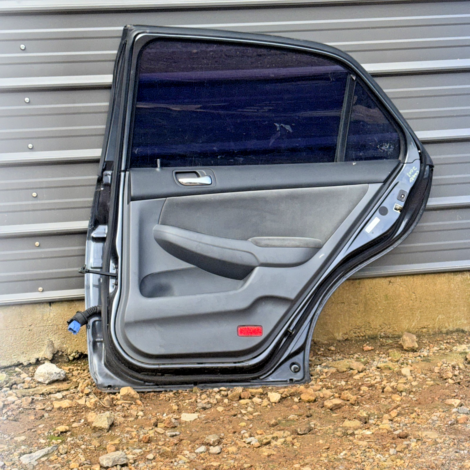 2004 Honda Accord Trasero Derecho PUERTA SIN ACCESORIOS Panel de puerta gris