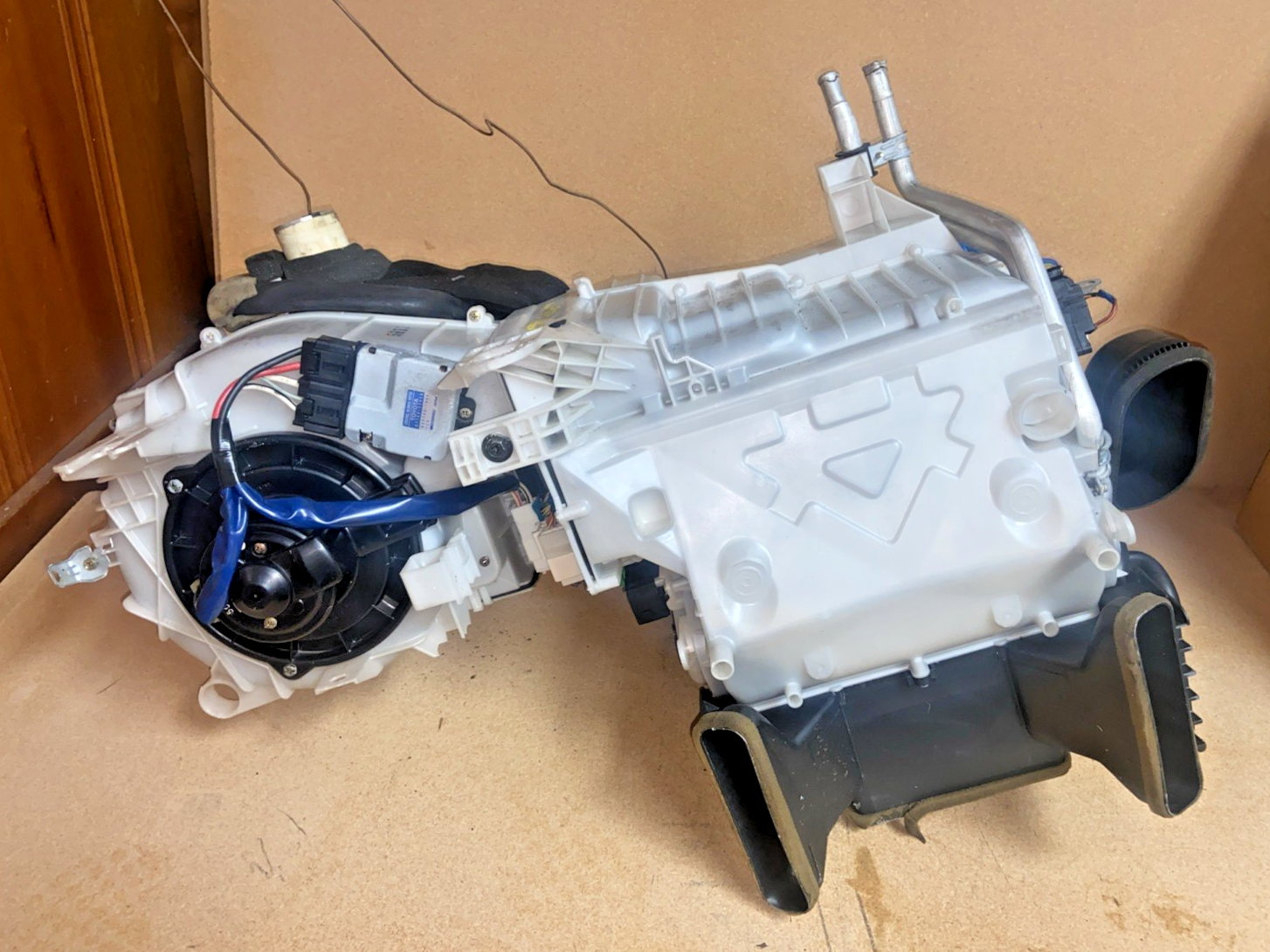 1999 Lexus LS 400 HVAC CALEFACTOR NÚCLEO VENTILADOR CARCASA OEM
