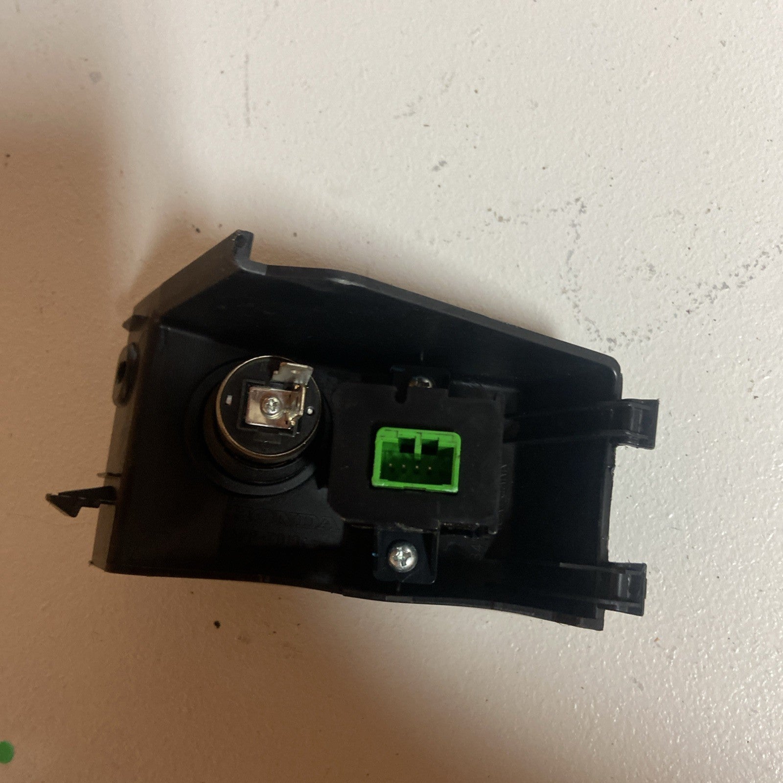 2006-2008 Acura TSX 12 V Auxiliary Power Socket Panel