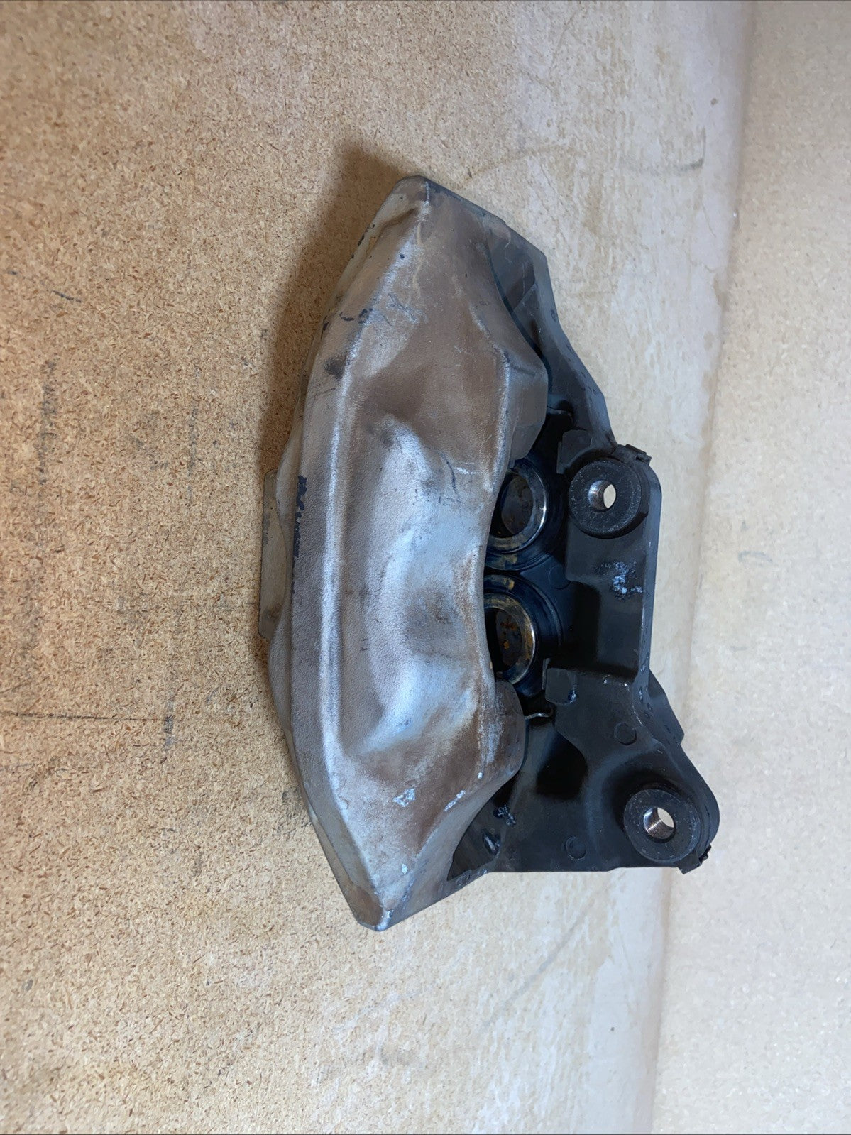 1995-2000 LEXUS LS400 Front Left Driver Side Brake Caliper OEM 47750-50102