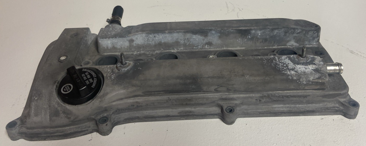 2002-2009 Toyota Camry Engine Valve Cover