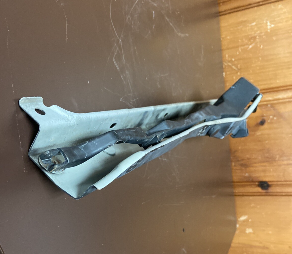 Núcleo del Soporte del Radiador de la Toyota Sequoia