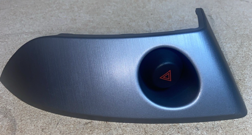 2006-2012 Toyota Rav 4 Front Center Dash Vent Trim Panel With Hazard Switch