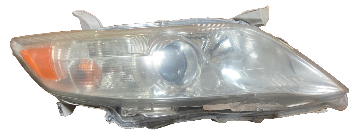 2011 Toyota Camry (right) Passenger Headlight T 935 770 24