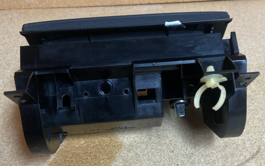 2006 Acura TSX Black Dash Storage Compartment With 12 V Lighter