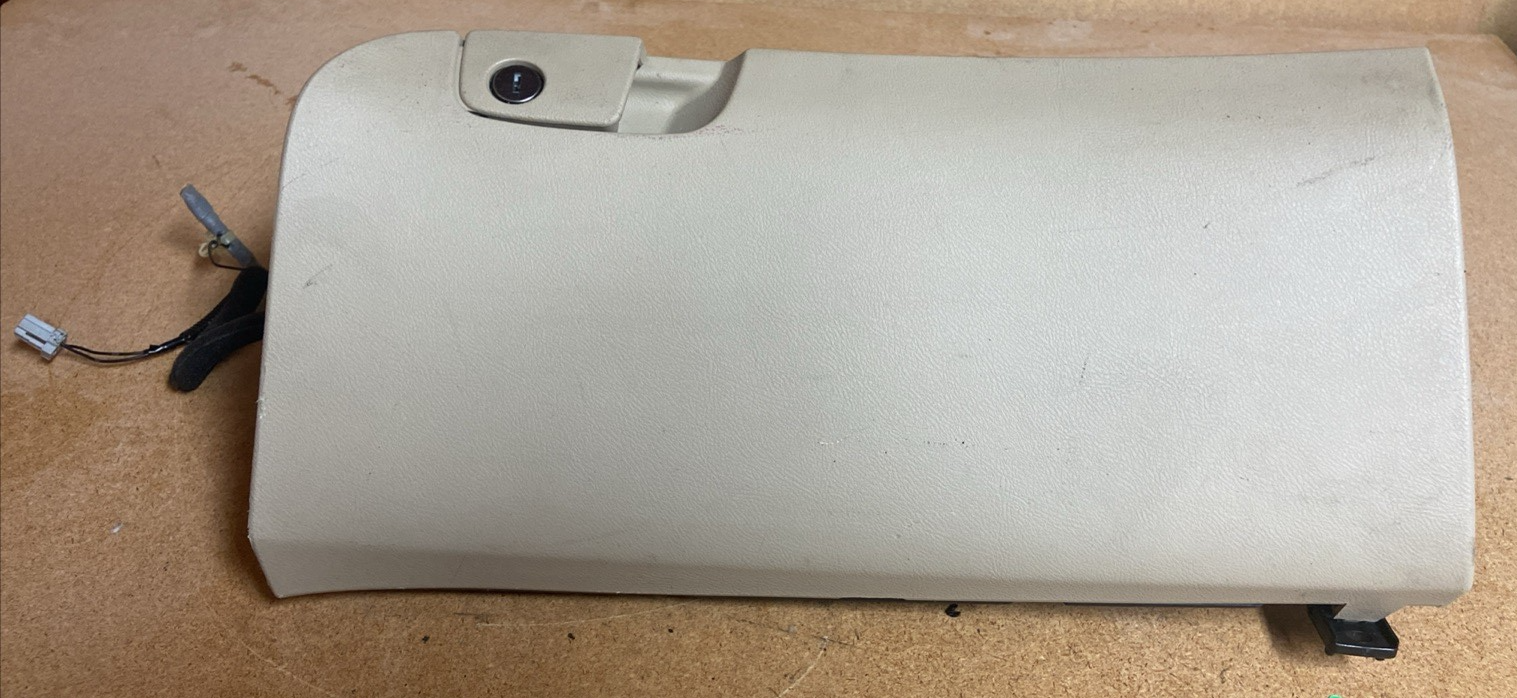 2006 Acura TSX Glove Box (one Hinge Broken)