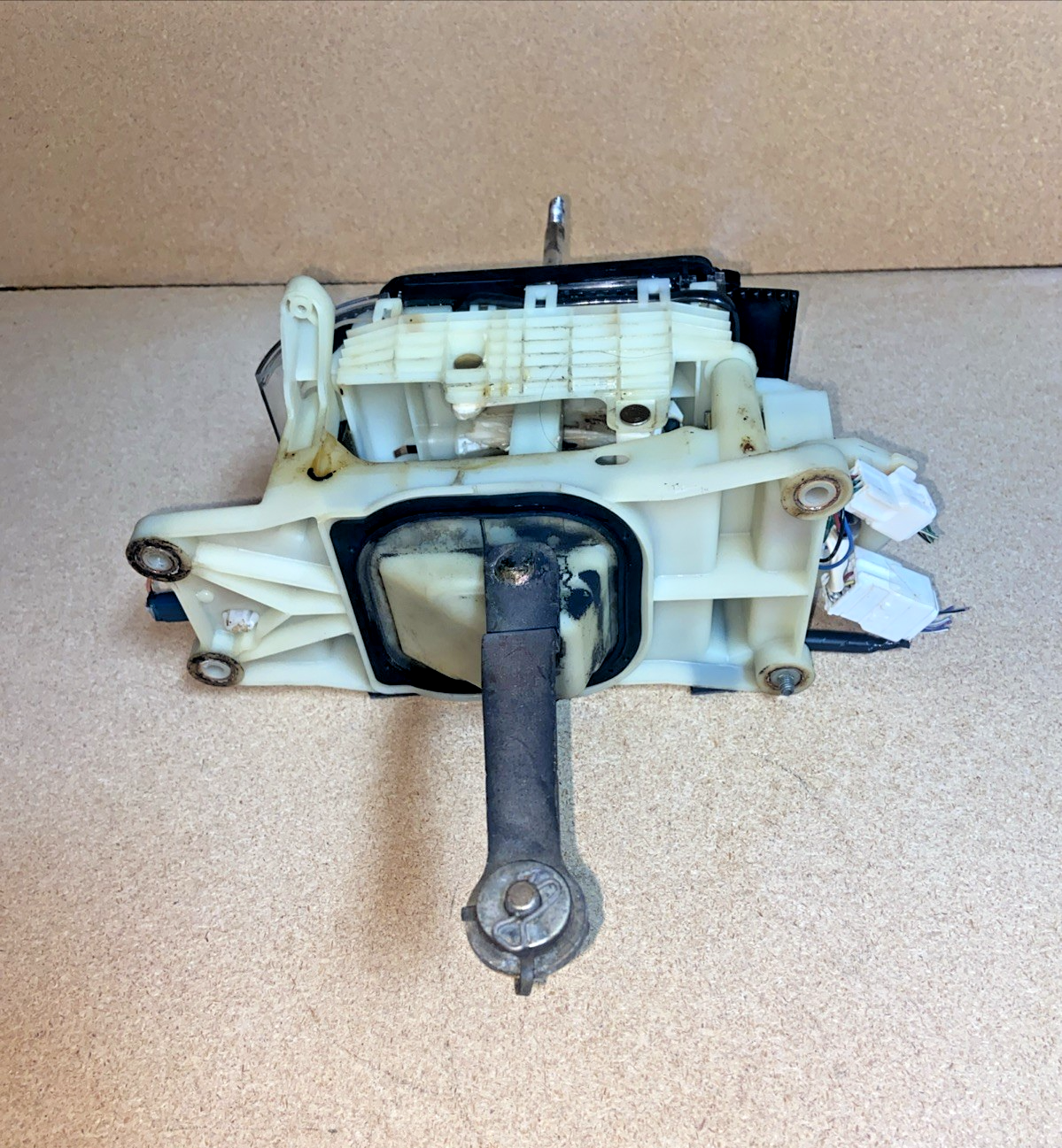 1998-2000 Lexus LS 400 Conjunto de palanca de cambios automática OEM