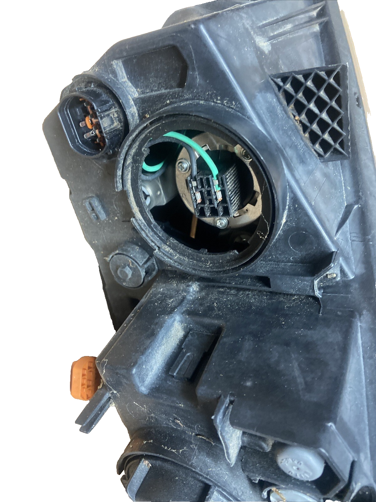 2012 Hyundai Veloster Right Passenger Headlight