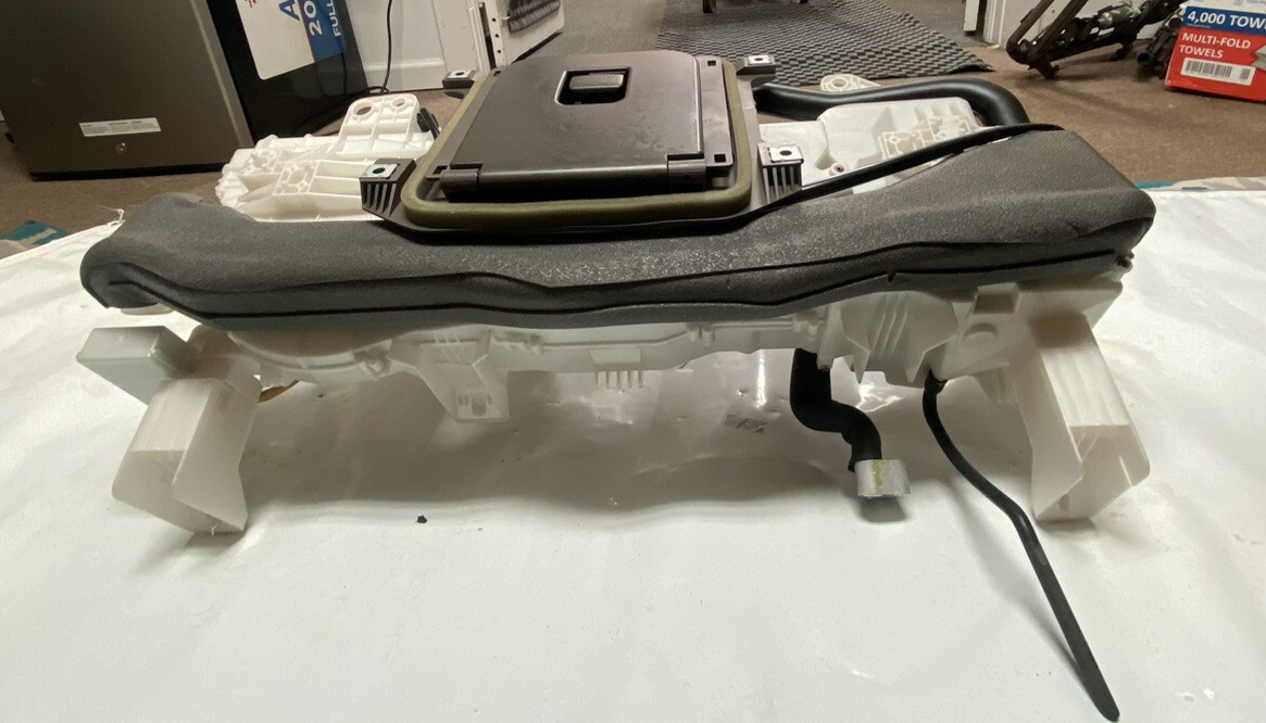 01-02 Lexus XF30 LS430 Rear A/C Evaporator & Fridge Cooler 87030-50020