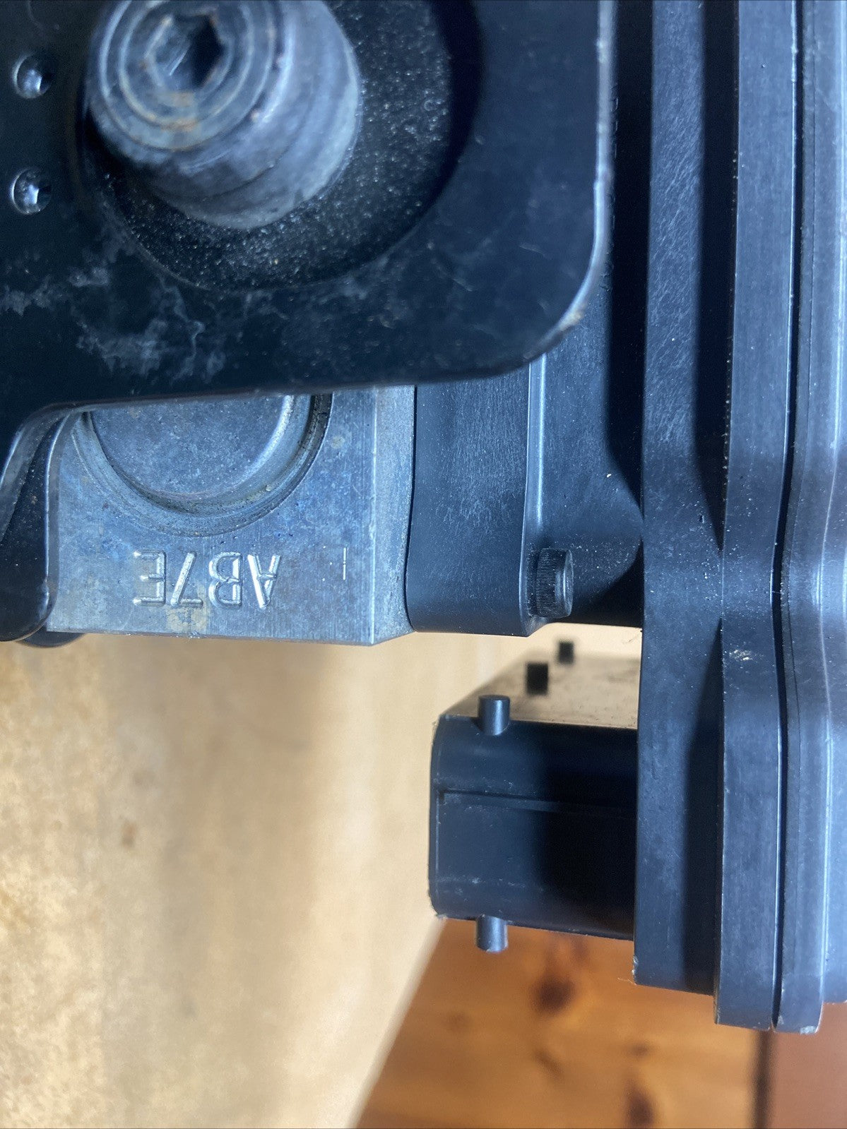 2012-2013 Hyundai Veloster ABS Conjunto de bomba de freno antibloqueo 1.6L
