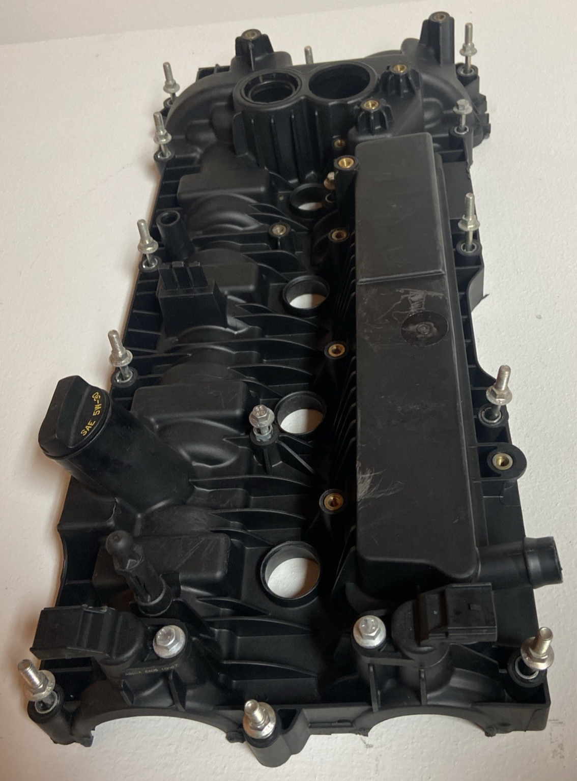 2016 Ford Fusion Engine Cylinder Head Valve Cover
