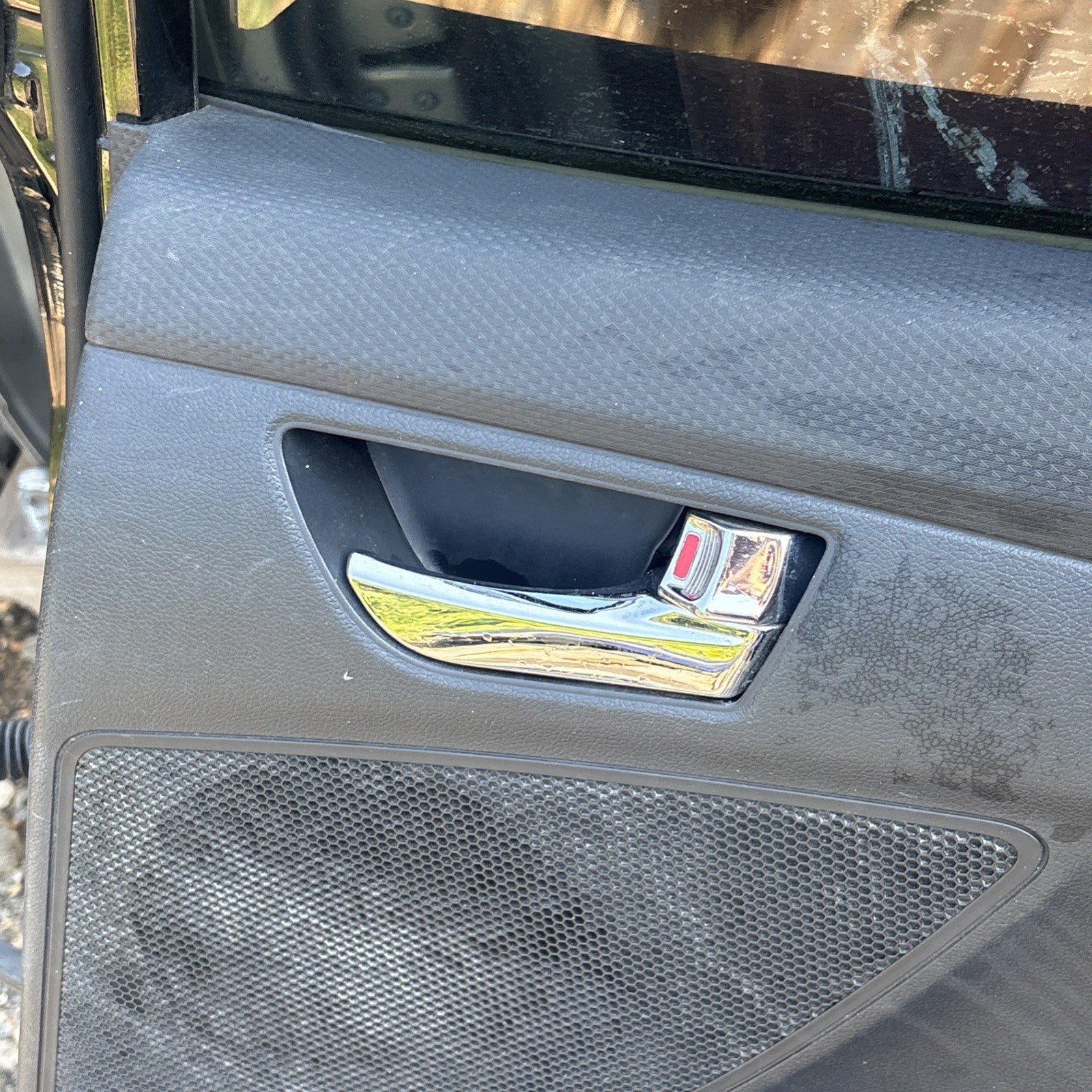 2012-2017 Hyundai Veloster Ensamblaje de puerta trasera derecha (carcasa) OEM