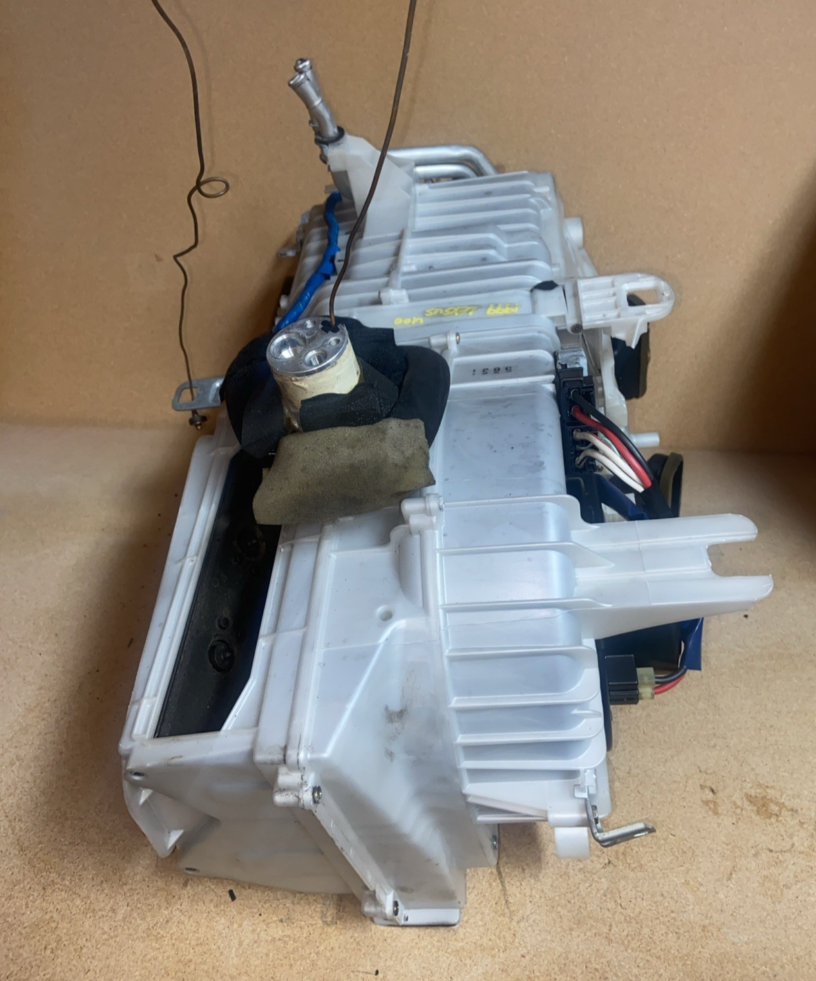 1999 Lexus LS 400 HVAC CALEFACTOR NÚCLEO VENTILADOR CARCASA OEM