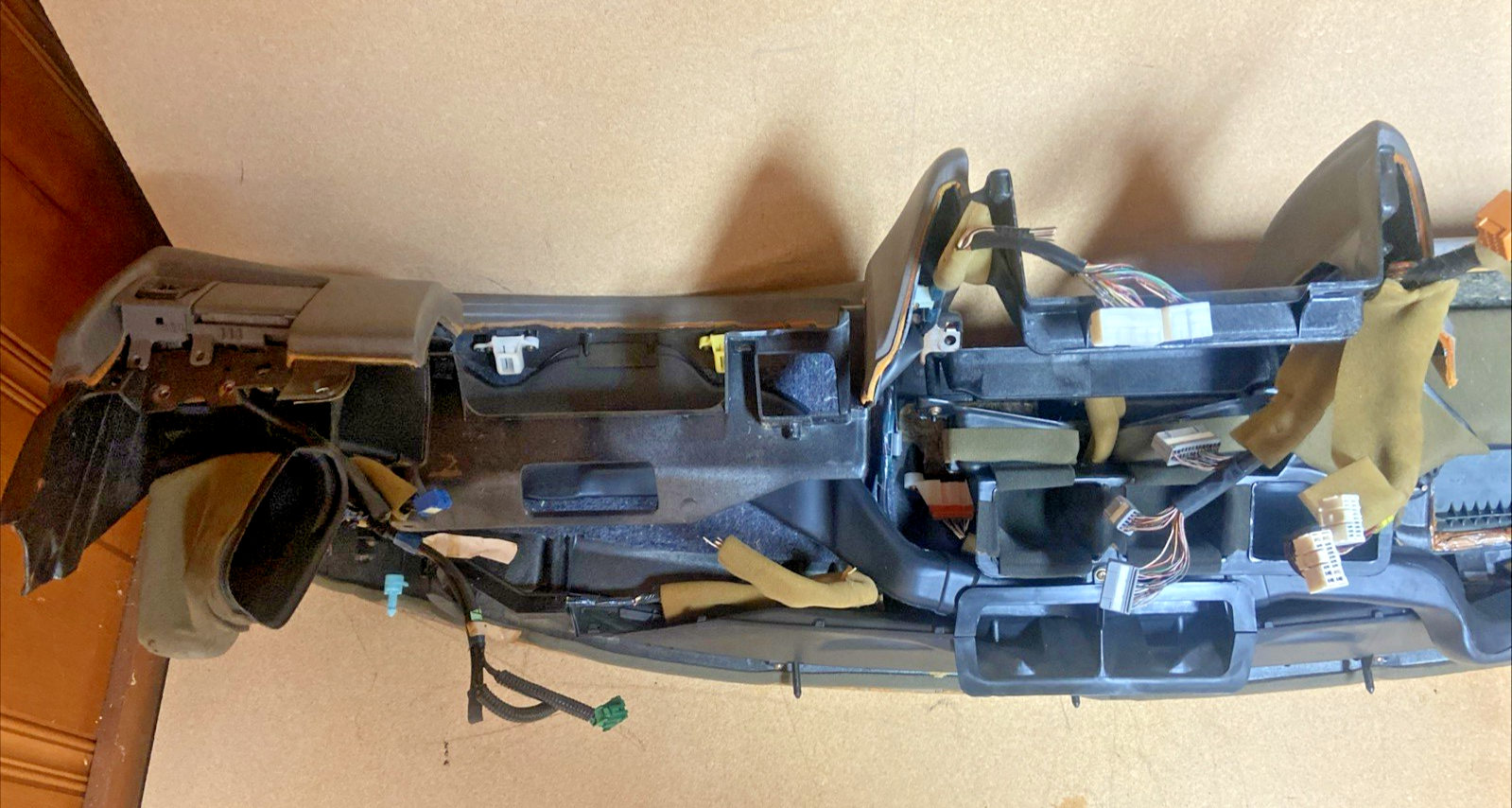 1998-2000 Lexus LS400 Front Interior Dashboard Instrument Panel OEM