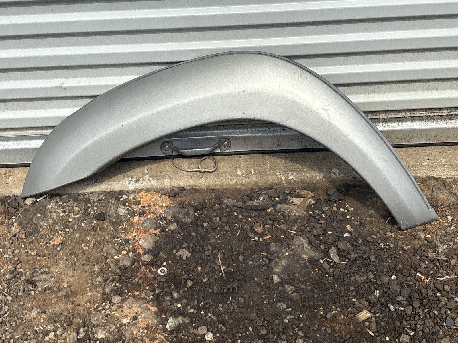 2001-2007 TOYOTA SEQUOIA FRONT RIGHT PASSENGER SIDE FENDER FLARE OEM