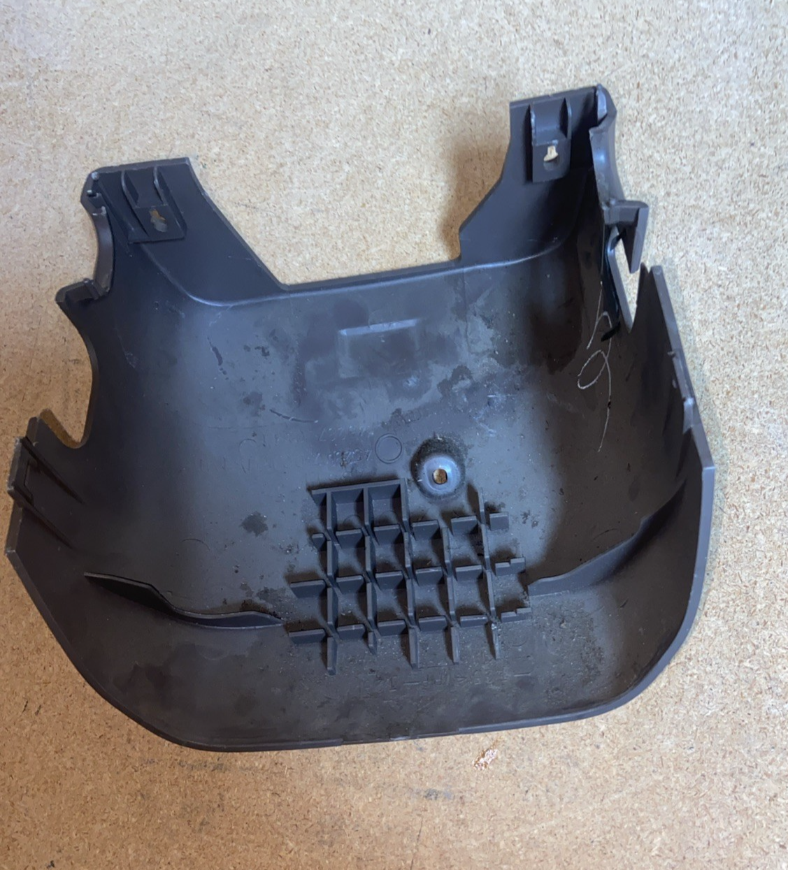 2002-2007 TOYOTA SEQUOIA LOWER STEERING COLUMN COVER 45287-0C011 Beige