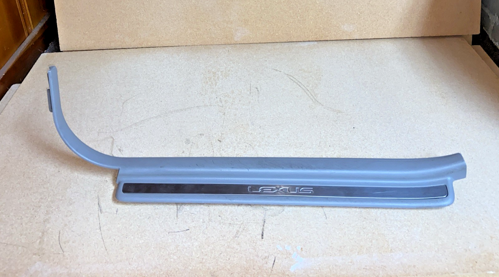 1995-2000 Lexus LS 400 LH Driver Side OEM Door Scuff Tread Plate 67914-50020