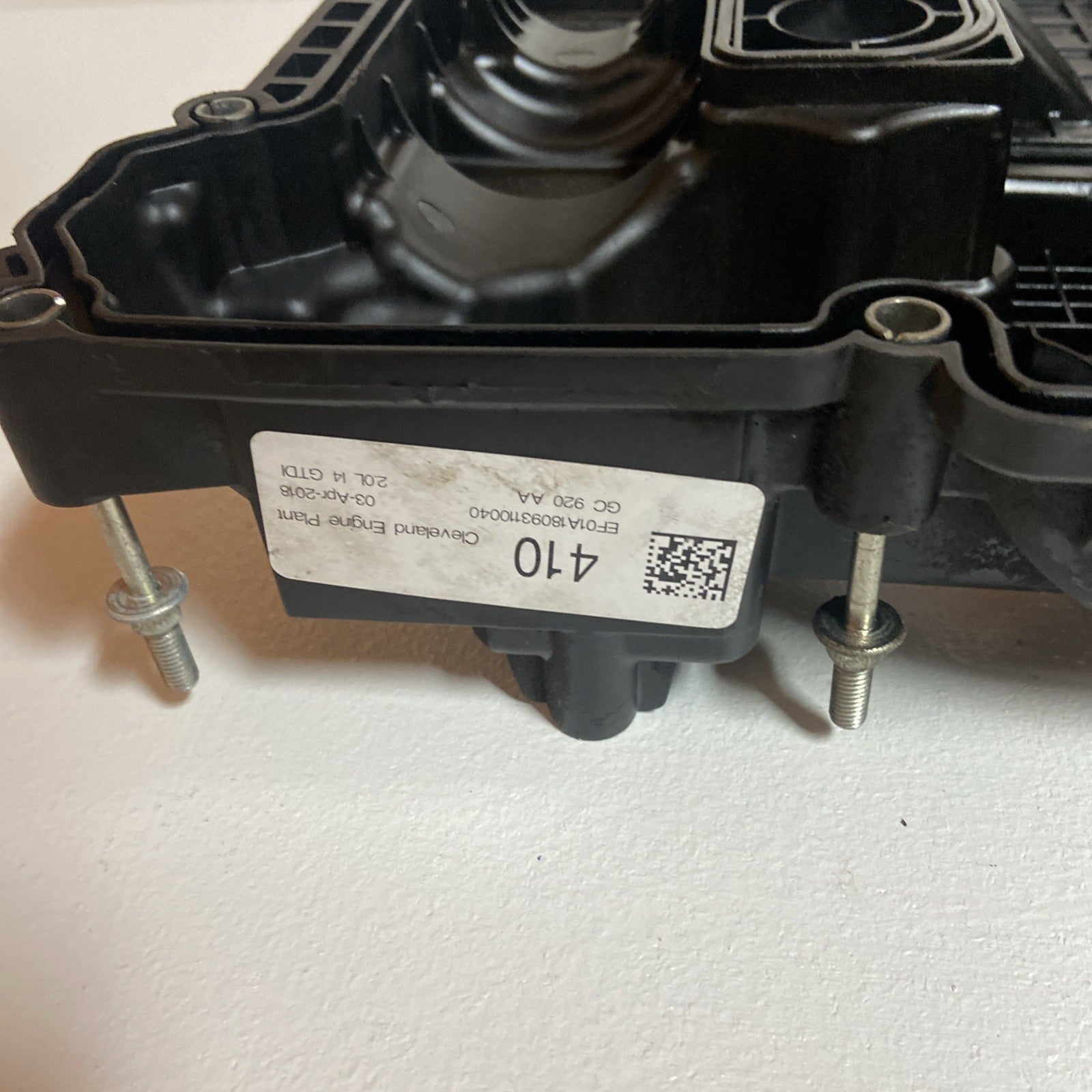 2016 Ford Fusion Engine Cylinder Head Valve Cover