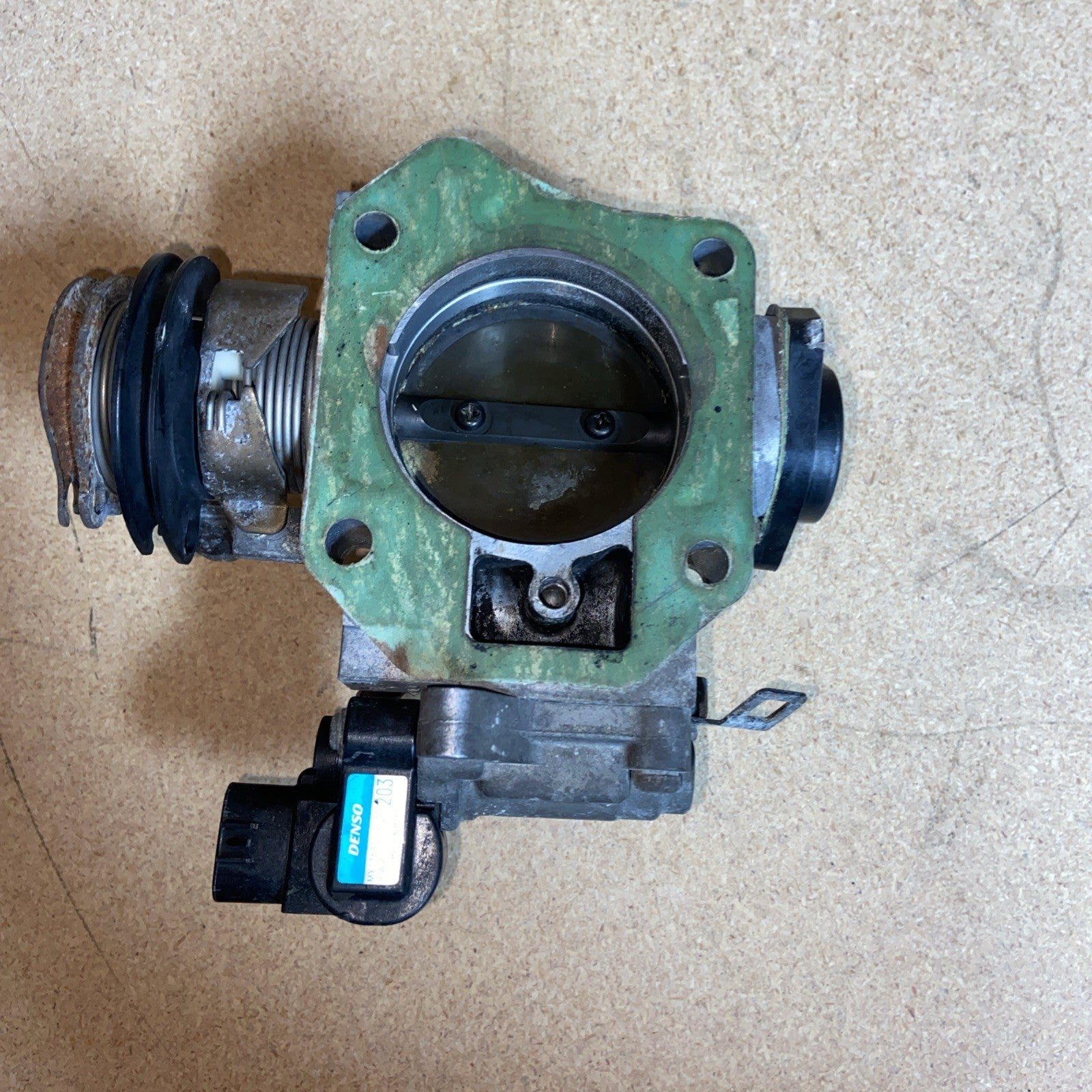 2003-2004 Honda Accord Throttle Body