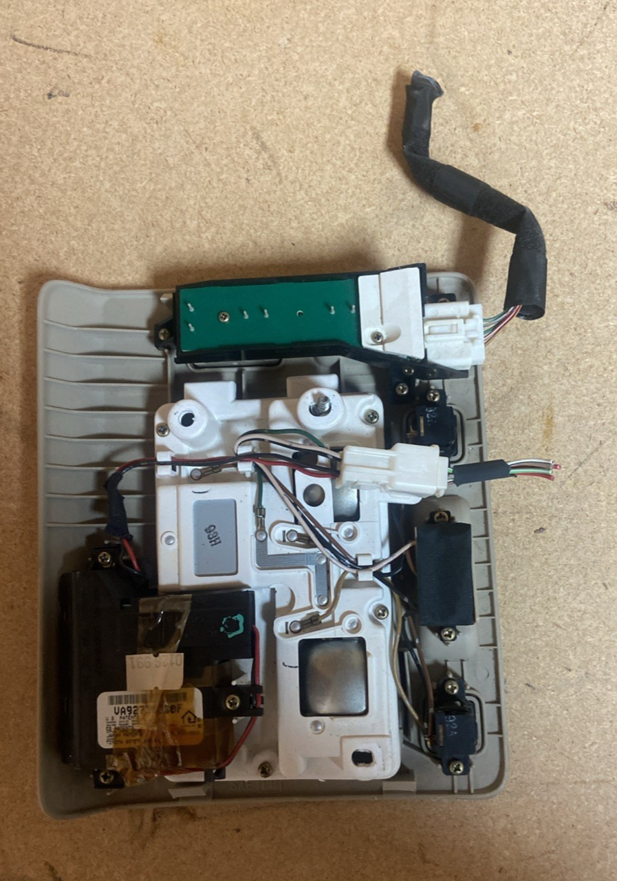 98-00 Lexus LS 400 Overhead Console w Dome Light and Sunroof Control Switches