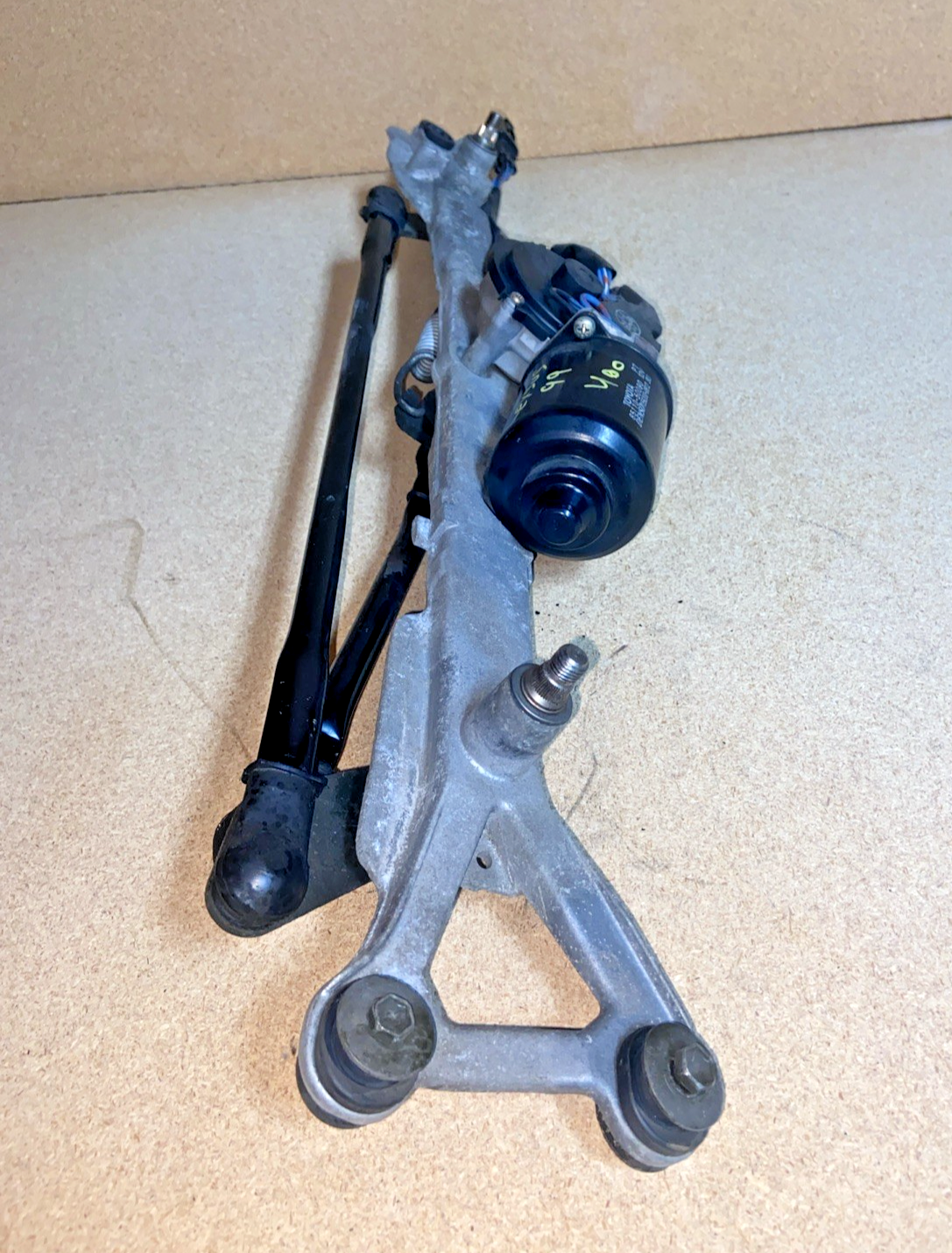 95-00 LEXUS LS400 WINDSHIELD WIPER TRANSMISSION LINKAGE W MOTOR 85110-50090