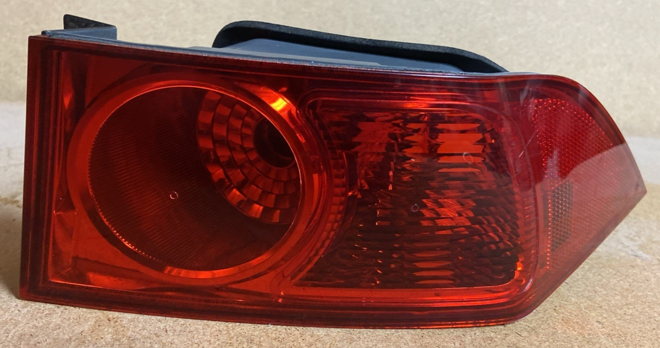 2006 Acura TSX Calavera Exterior Lado Derecho Un Tornillo Roto Mirar Foto