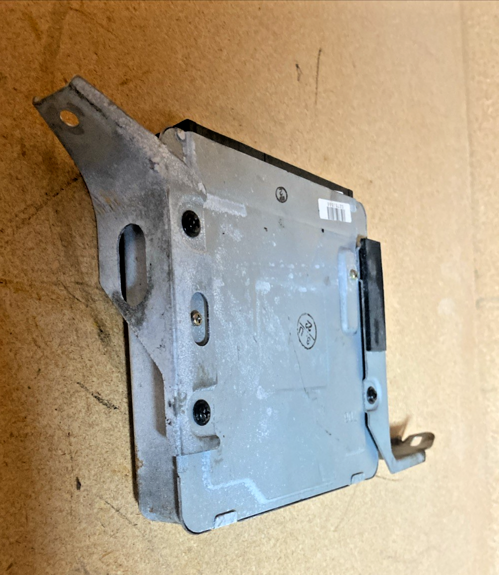 Módulo de control de deslizamiento/tracción Lexus LS 400 1998-1999 89541-50110