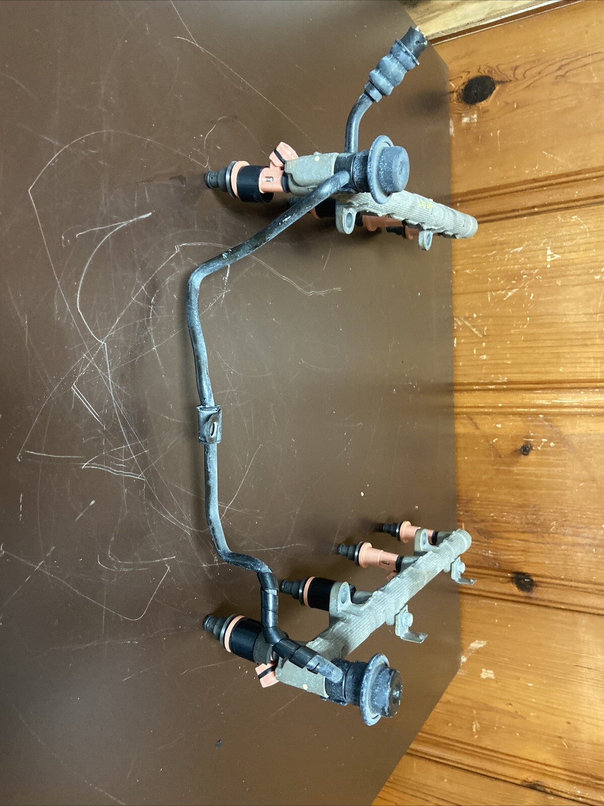2001-2006 Lexus Ls 430 4.3L Fuel Rail with Injectors