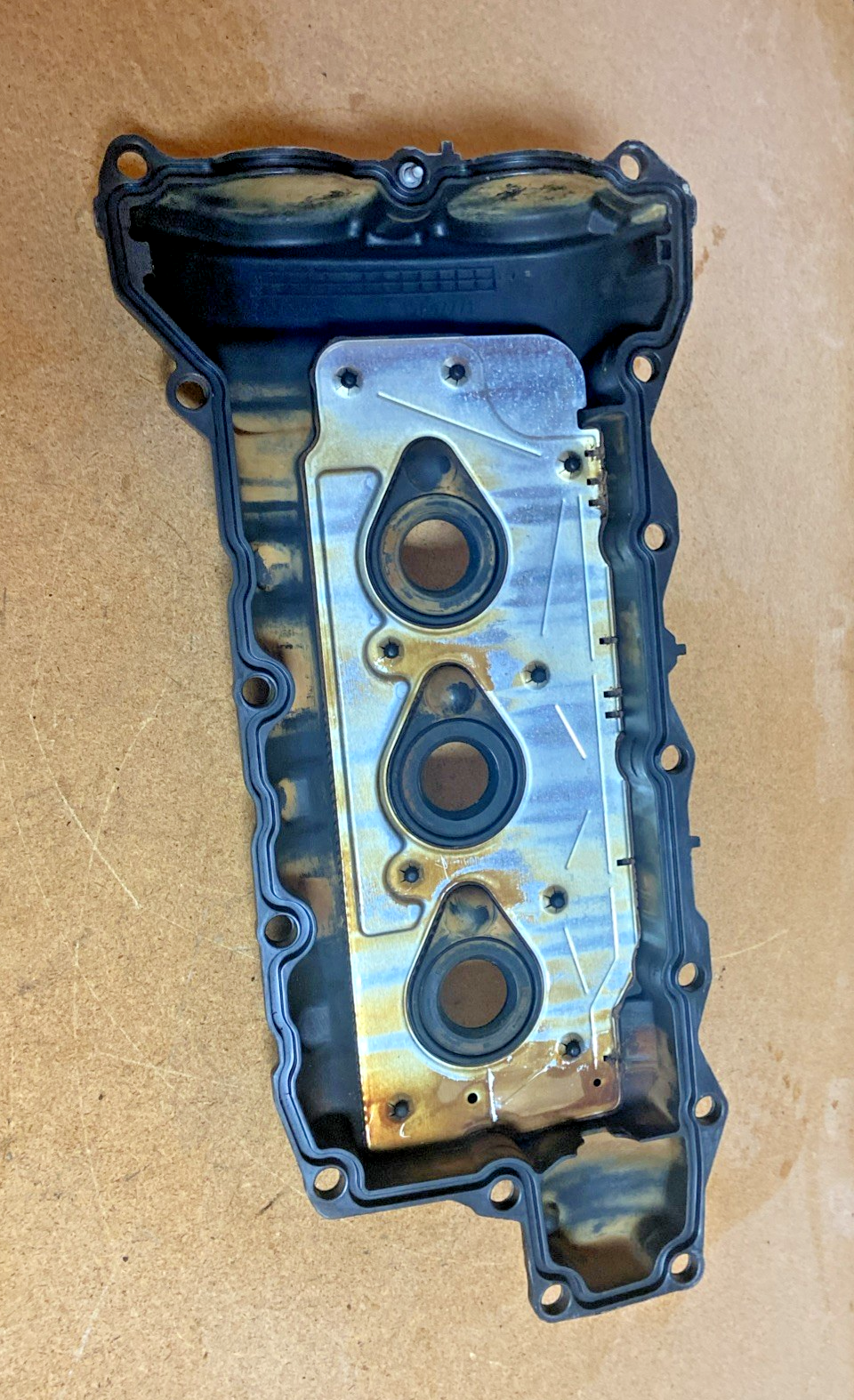 2012-2016 Chevy Impala Engine Left Side Valve Cover
