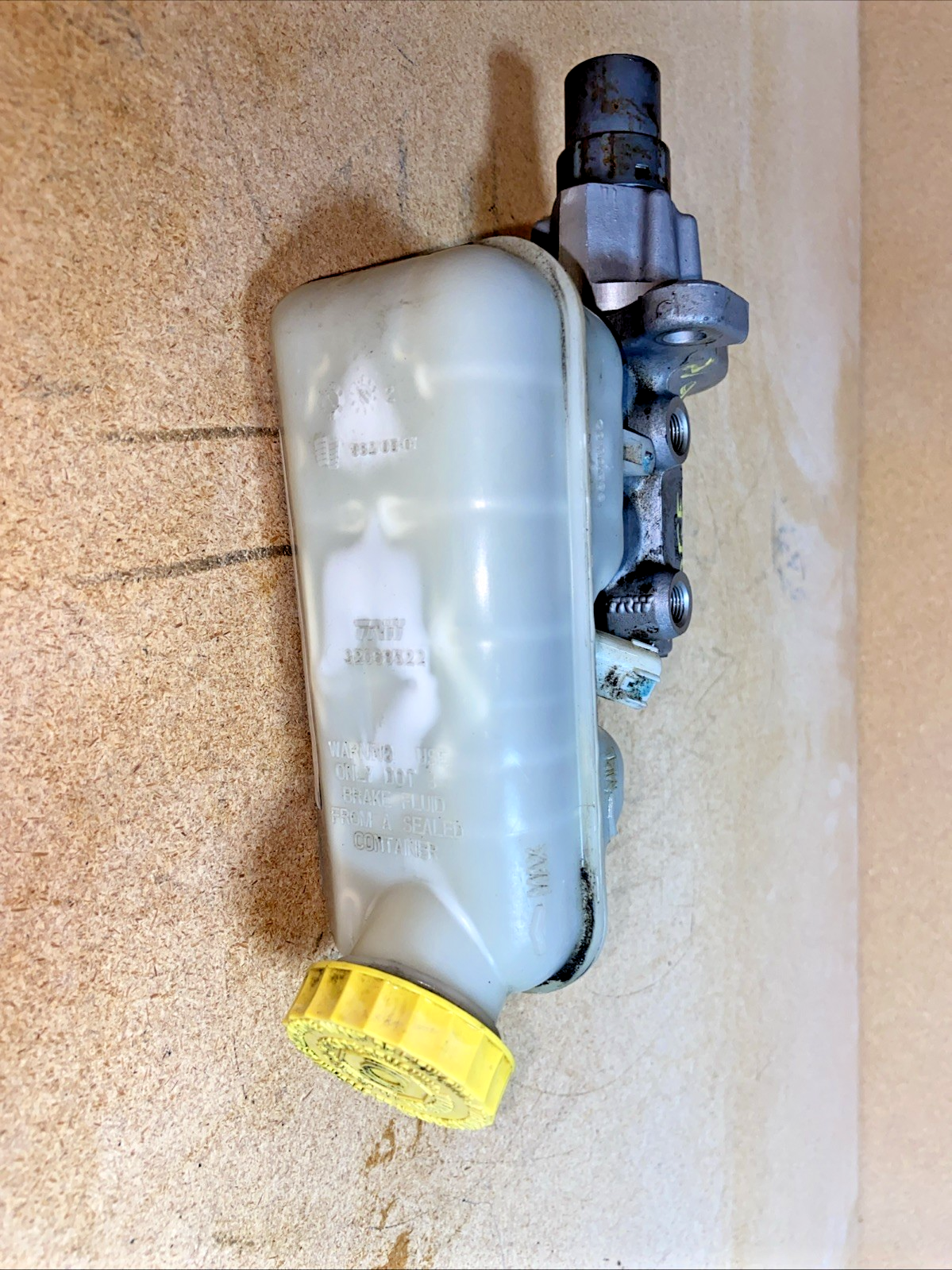 12-20 Dodge Grand Caravan Brake Master Cylinder Assembly OEM