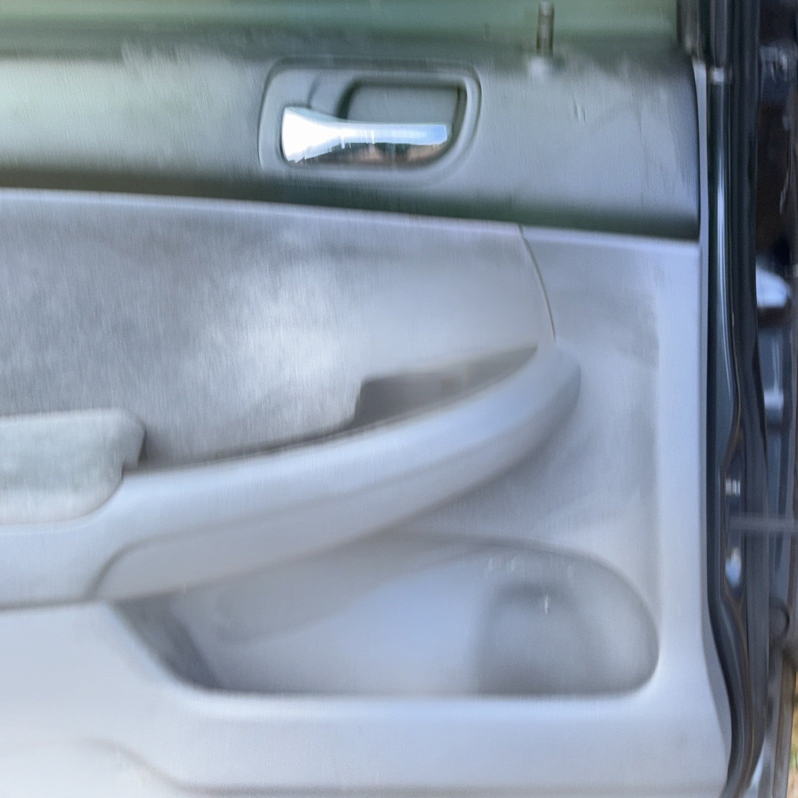 2007-2011 TOYOTA CAMRY Cubierta trasera izquierda de puerta plateada con panel de puerta *Abolladura