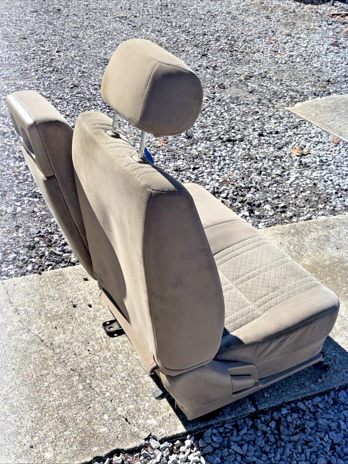 00-04 TOYOTA TUNDRA Passenger Front Seat Bench Split 60/40 Cloth Manual TAN