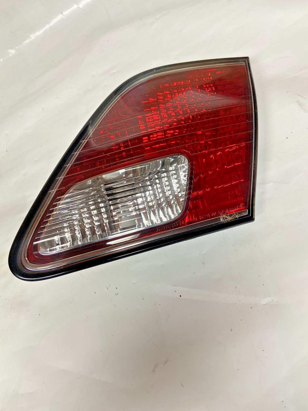 2002-2003 Lexus Es 300 Right Passenger Side Inner Tail Light