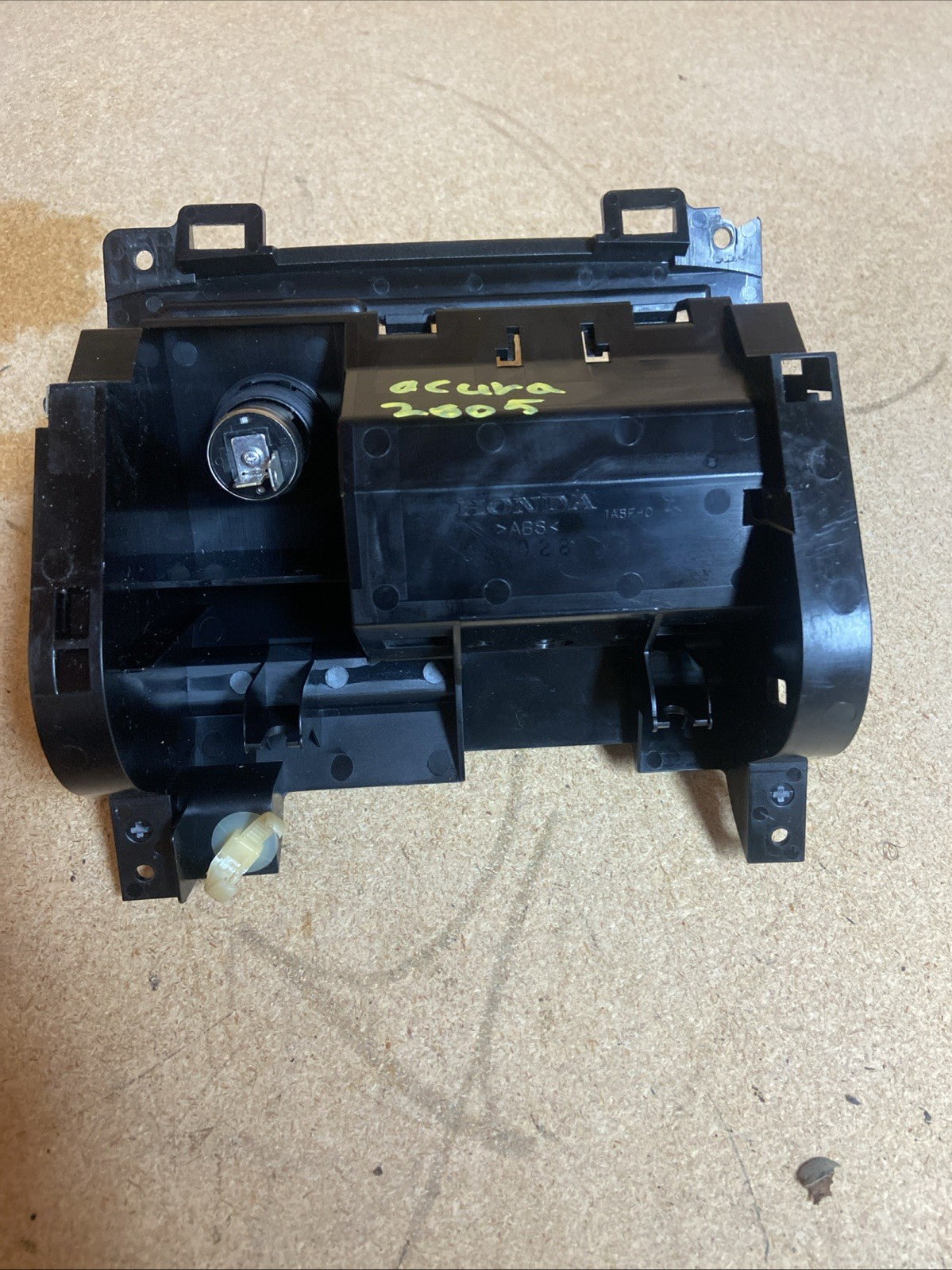 2006 Acura TSX Black Dash Storage Compartment With 12 V Lighter
