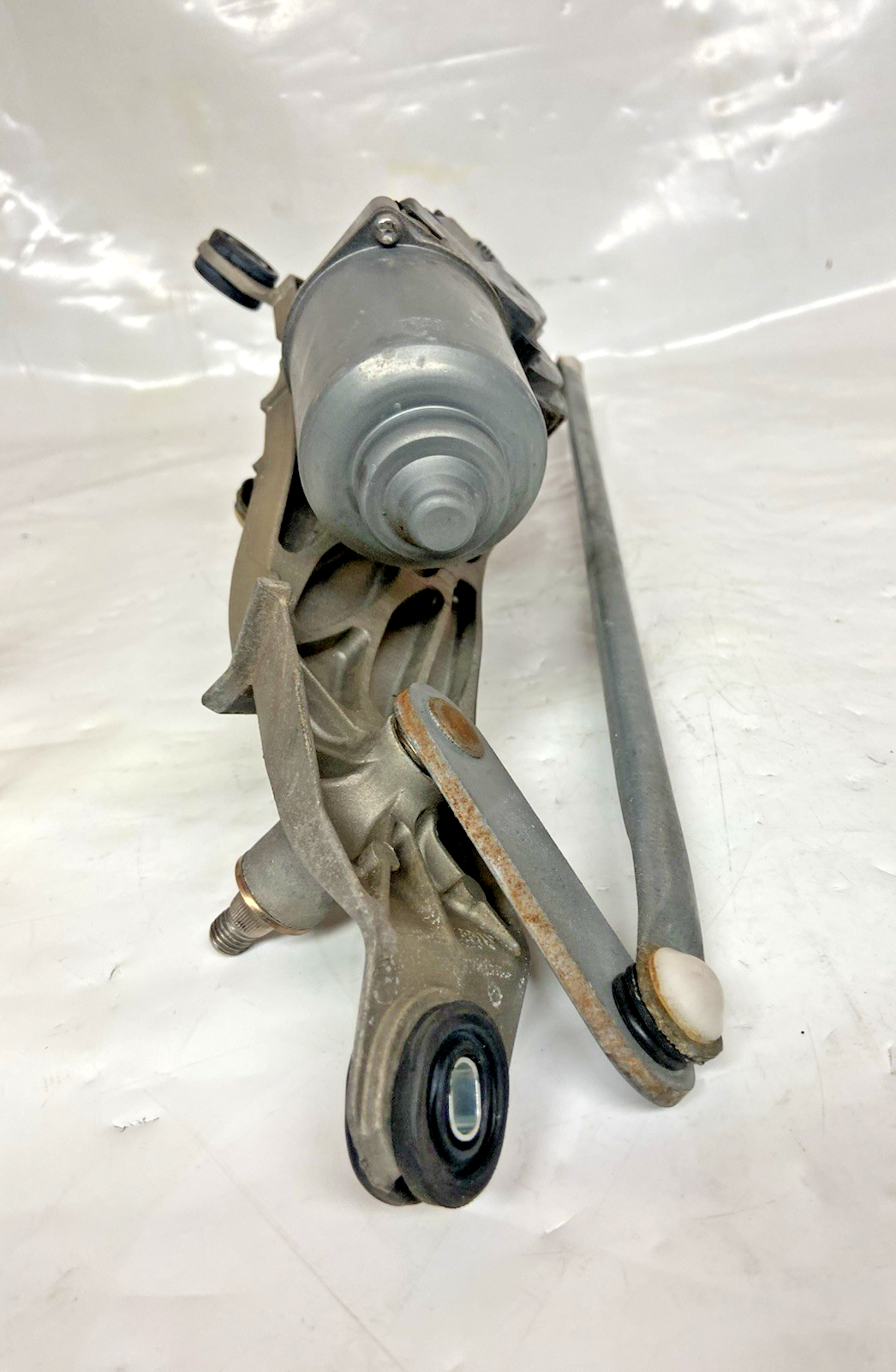 2007-2011 Toyota Camry Front Windshield Wiper Motor with Linkage 85110-06060 OEM