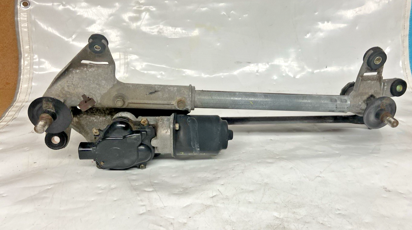 2003-2007 Honda Accord Windshield Wiper Motor and Linkage Assembly