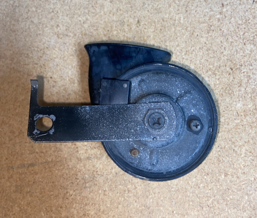 2001-2007 Toyota Sequoia High Note Horn Assembly OEM