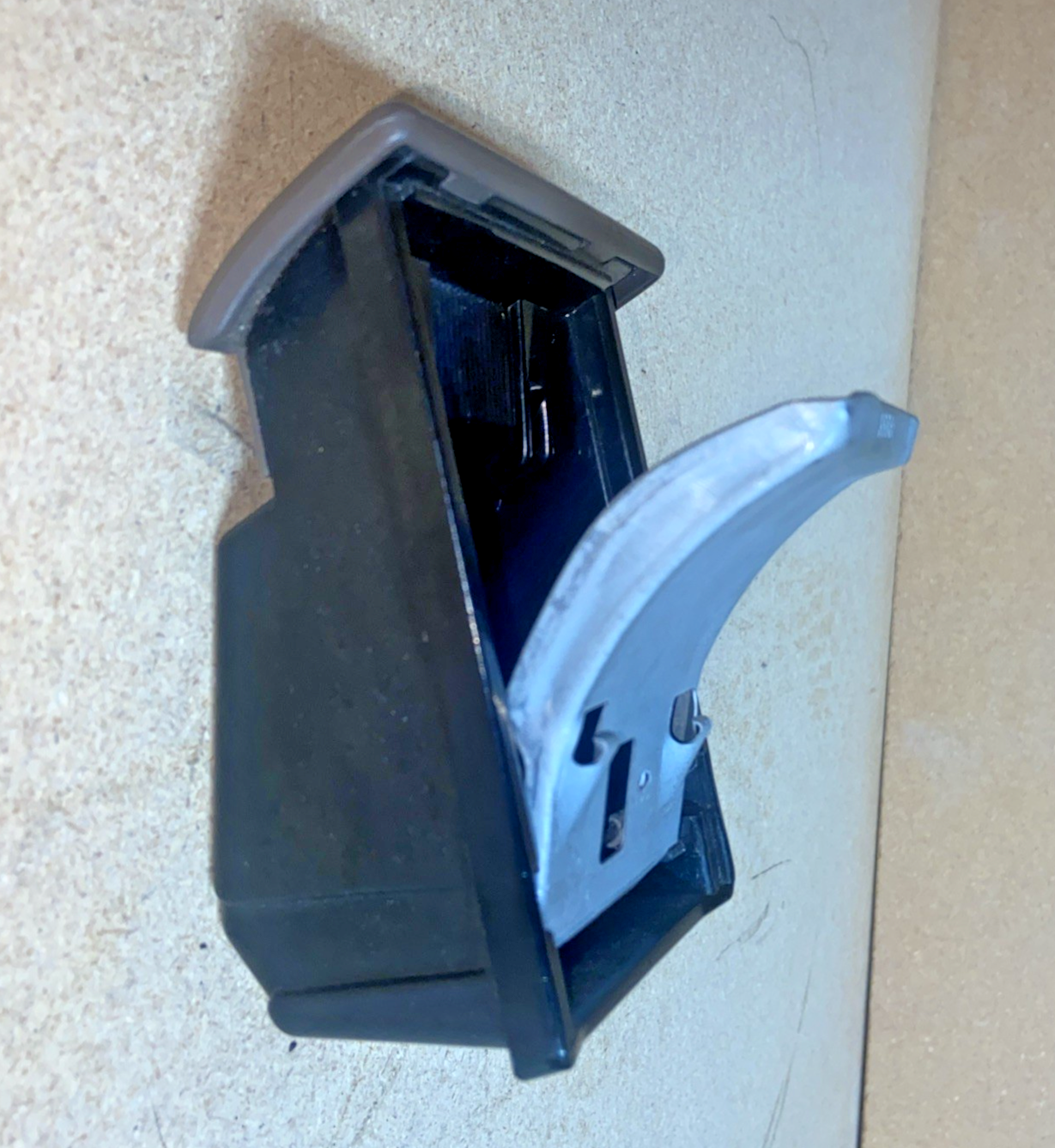 Cenicero de salpicadero color canela OEM para Toyota Tundra Sequoia 2000-2006