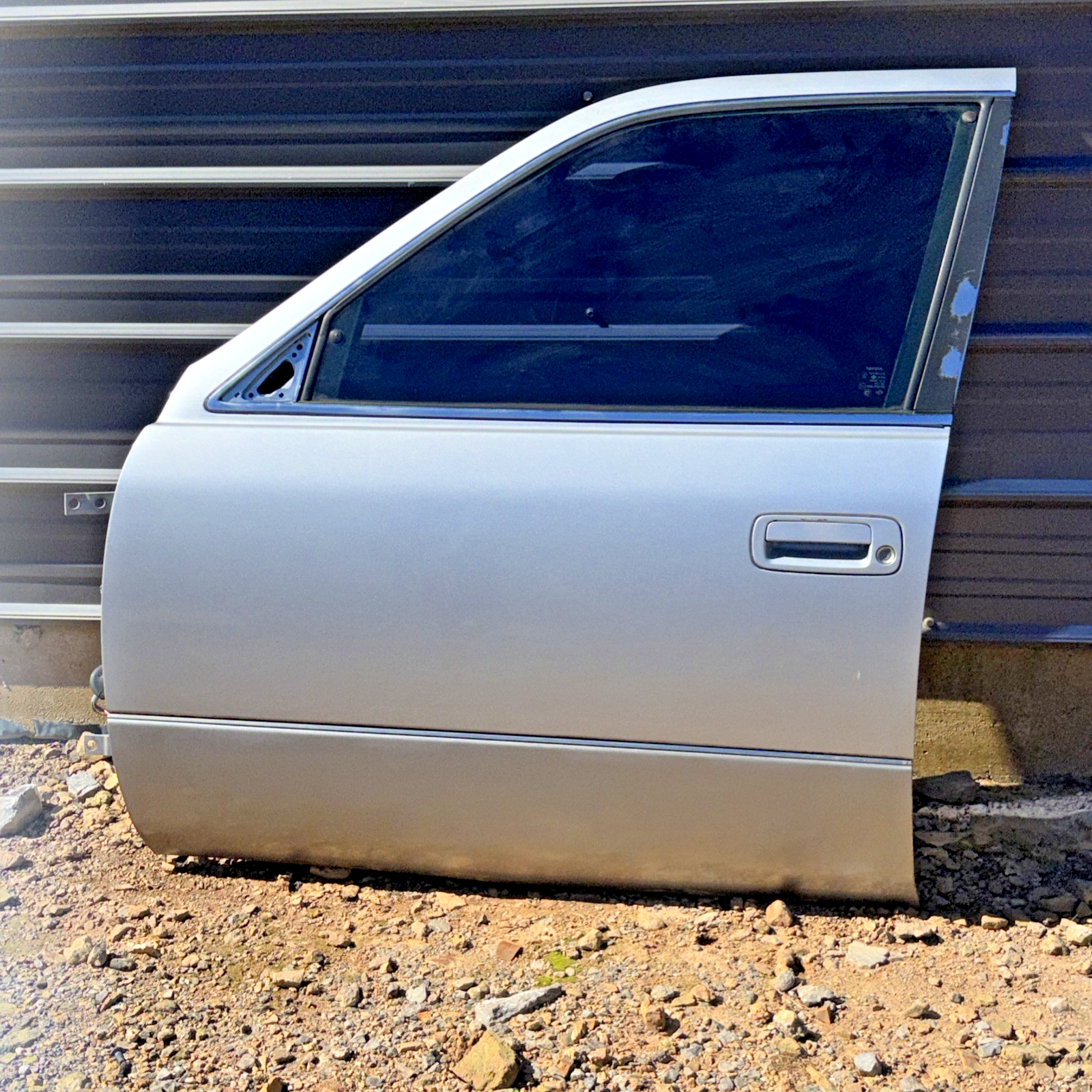 1998-2000 Lexus LS 400 Conjunto de panel de la puerta izquierda del conductor OEM plateado