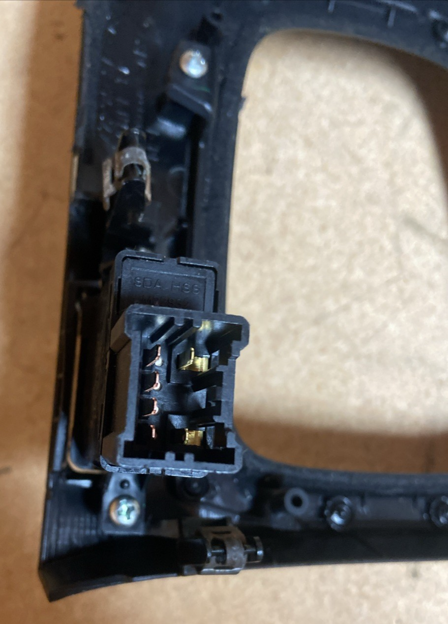 2006 Acura TSX Black Center Console Shifter Bezel And Cup Holder( Small Chip)