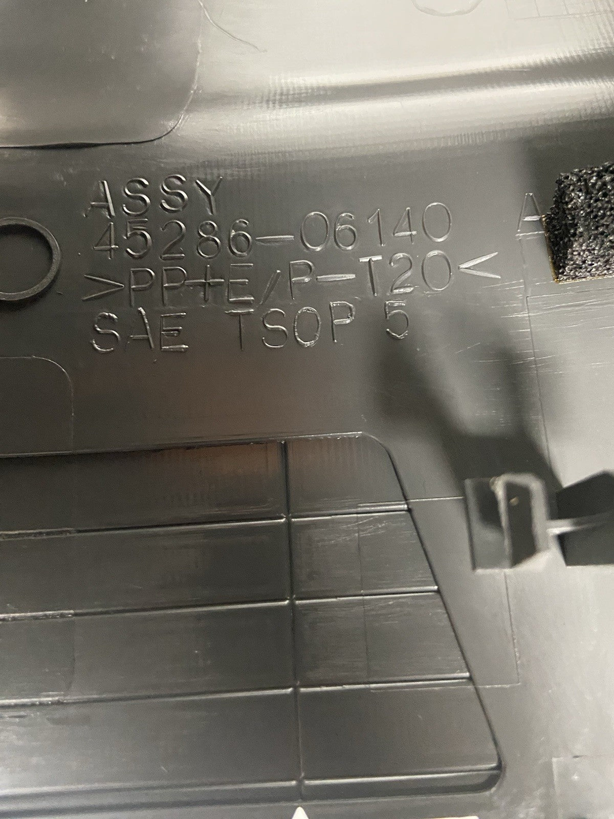 2007-2011 TOYOTA CAMRY CUBIERTA SUPERIOR E INFERIOR DE LA COLUMNA DE DIRECCIÓN OEM 45287-06140