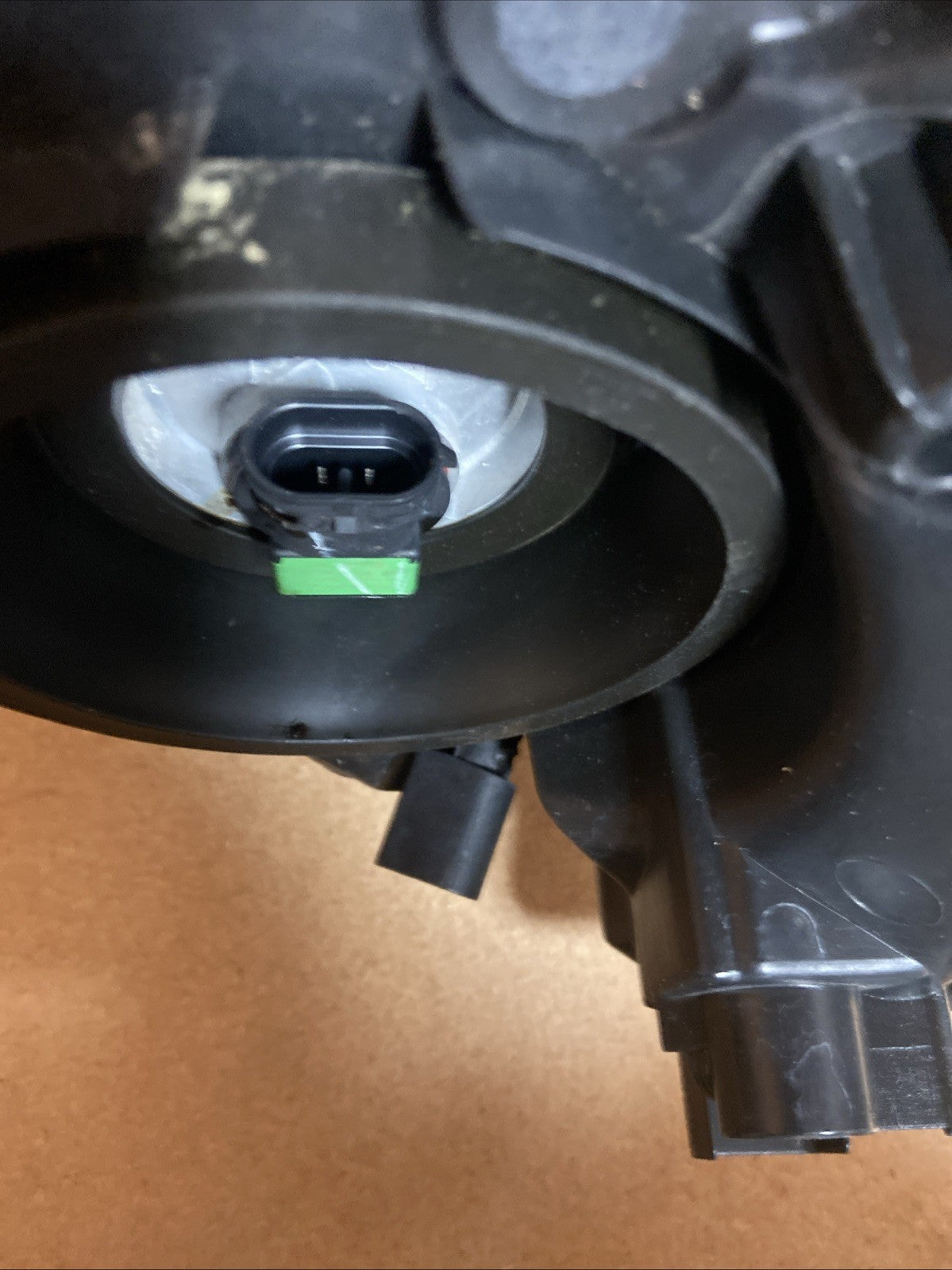 2011-2020 Dodge Grand Caravan LH Faro halógeno delantero izquierdo del conductor OEM