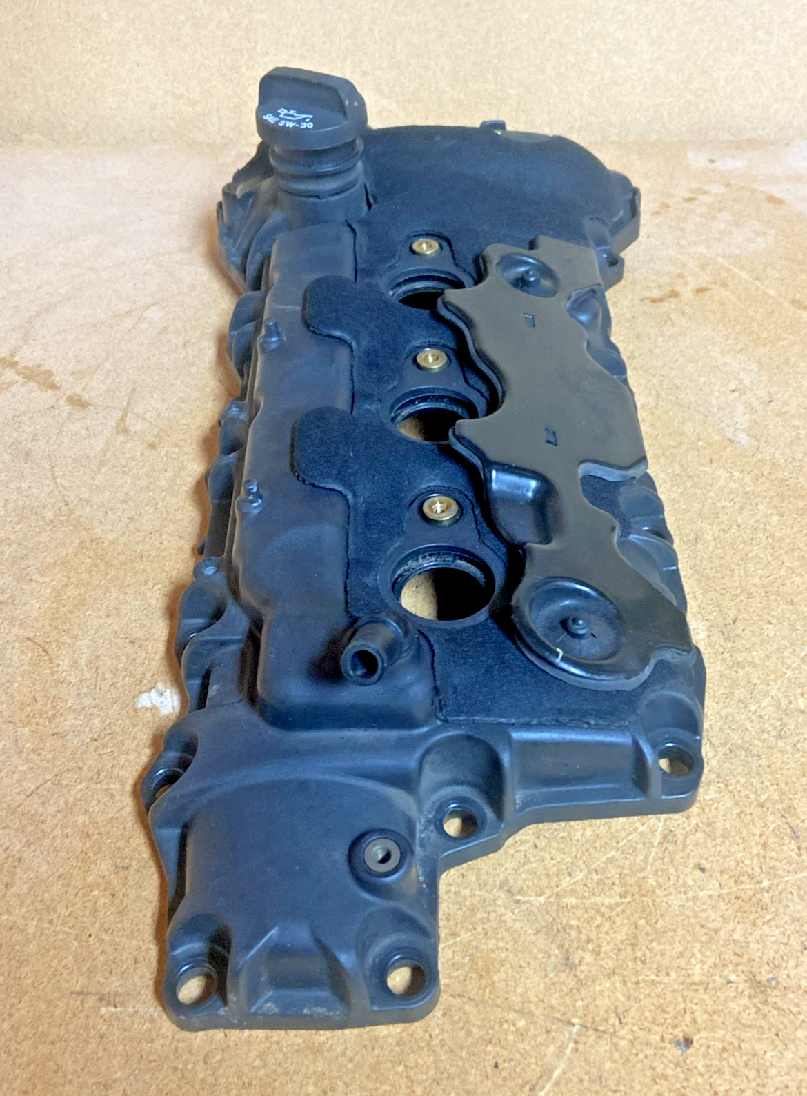 2012-2016 Chevy Impala Engine Left Side Valve Cover