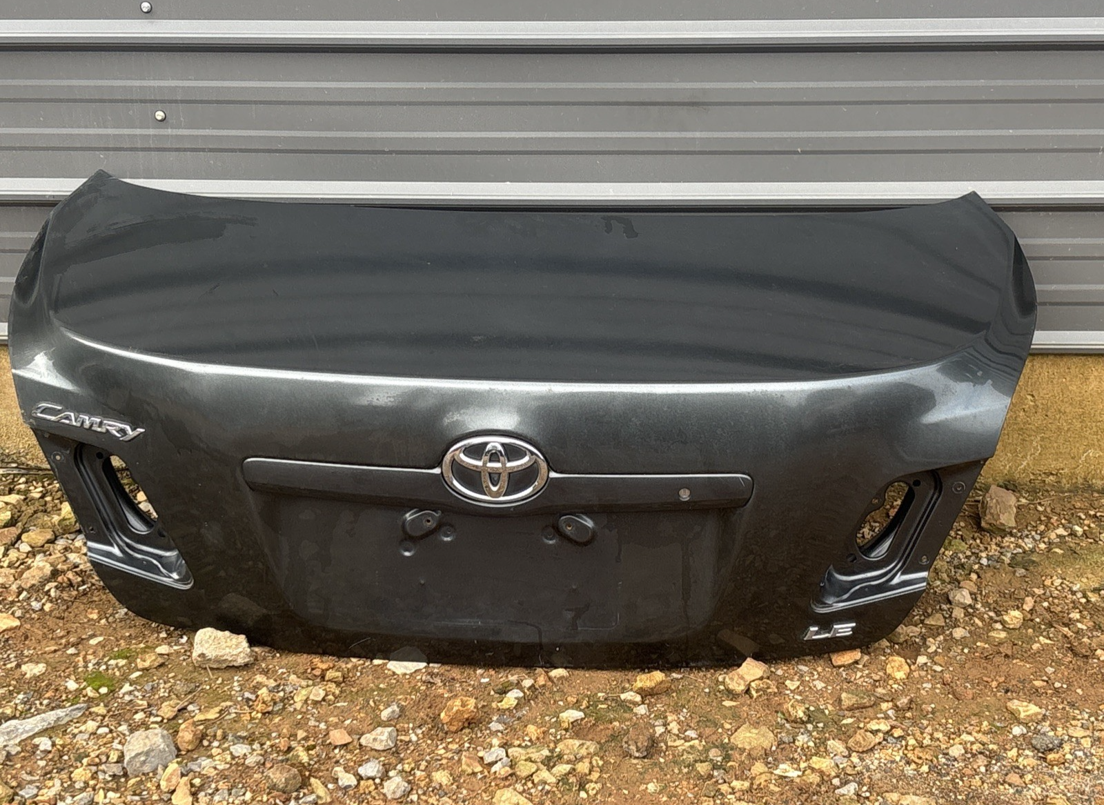 2007-2011 TOYOTA CAMRY COMPUERTA TRASERA MALETERO PORTÓN ELEVADOR GRIS