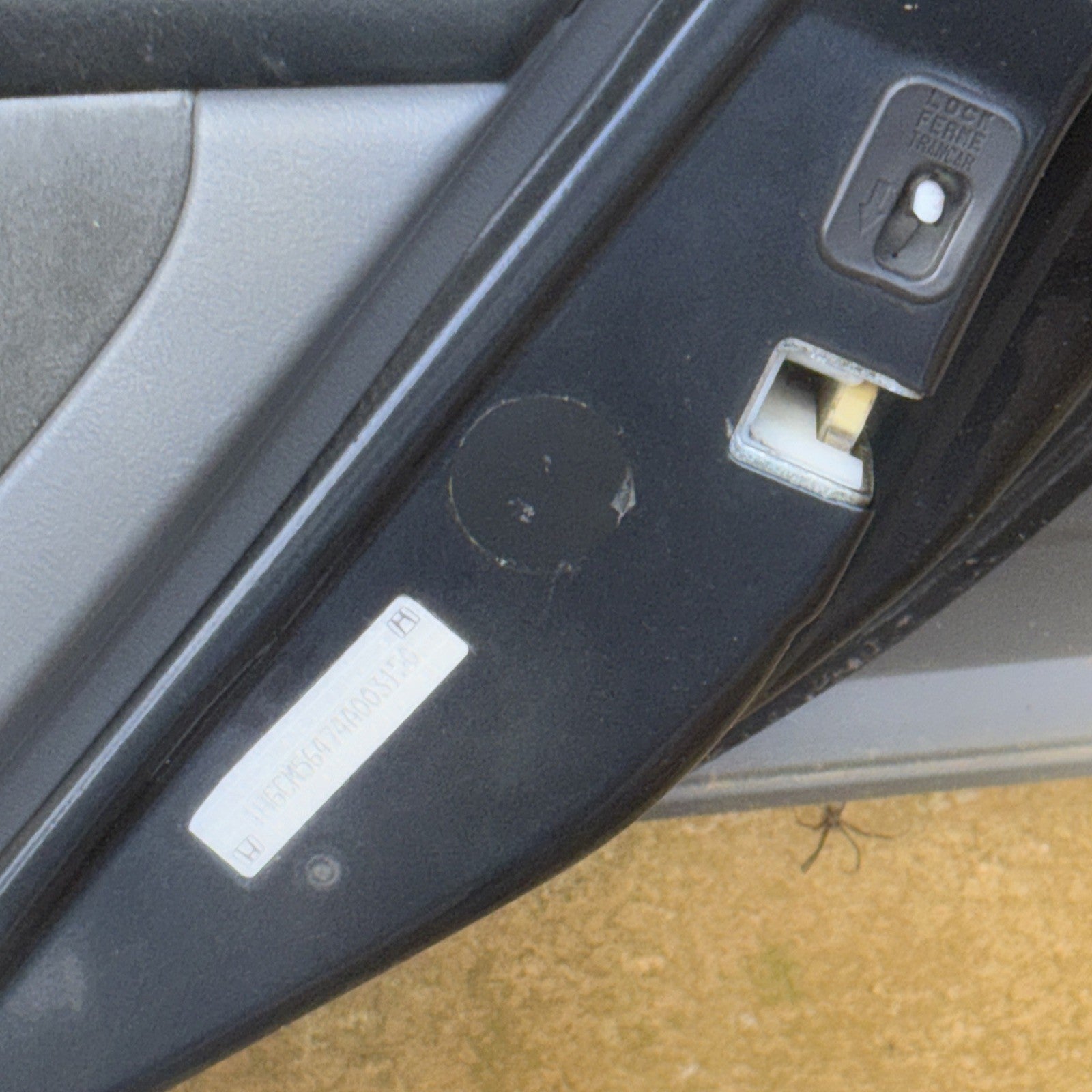 2004 Honda Accord Trasero Derecho PUERTA SIN ACCESORIOS Panel de puerta gris