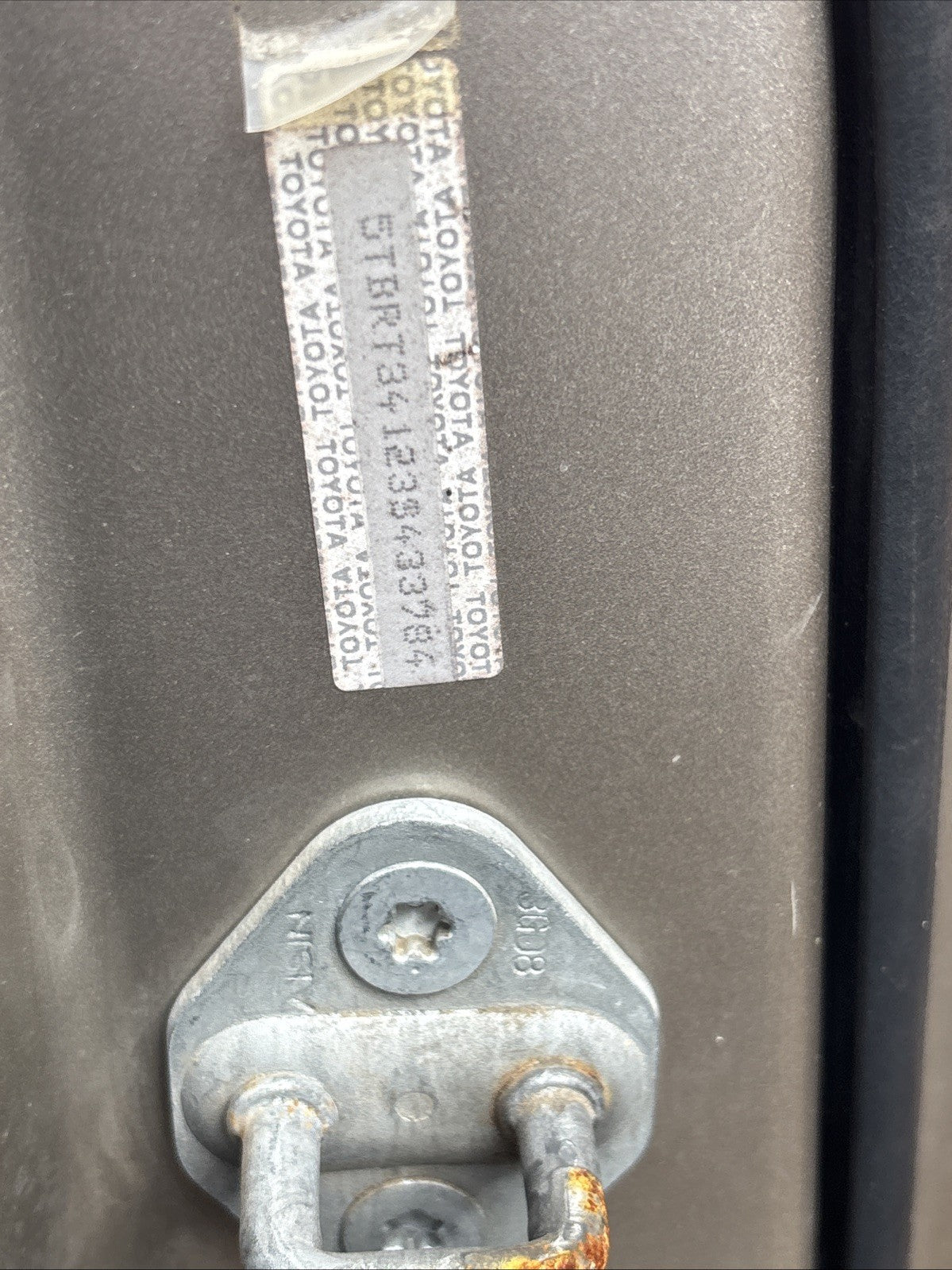 00-06 TOYOTA TUNDRA Passenger Rear Side Door Extended Cab w/ Side Moulding